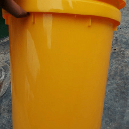 苏姆龙色母粒 新开发出 机油桶，防水桶，涂料桶专用黄色2013色母粒，性价比高，欢迎对比选购